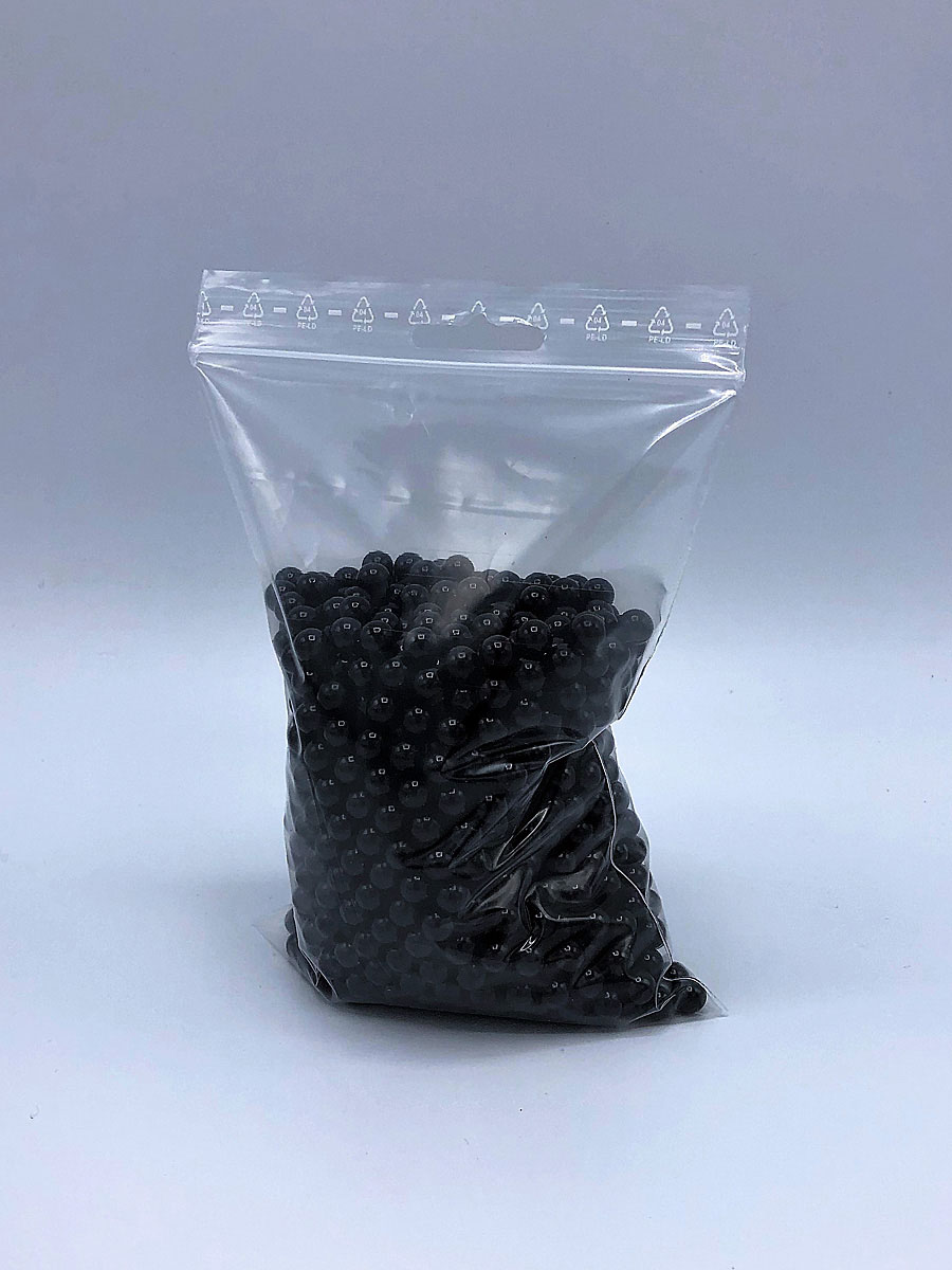 Ein transparenter Kunststoffbeutel mit Druckverschluss in der Stärke 50 µ, die Abmessung beträgt Breite 160 mm Höhe 220 mm. Am oberen Ende vom Kunststoffbeutel ist eine schlitzförmige Aussparung, die Eurolochung genannt wird, sie dient zur Aufhängung der 