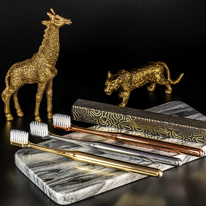Zahnbürste Gold