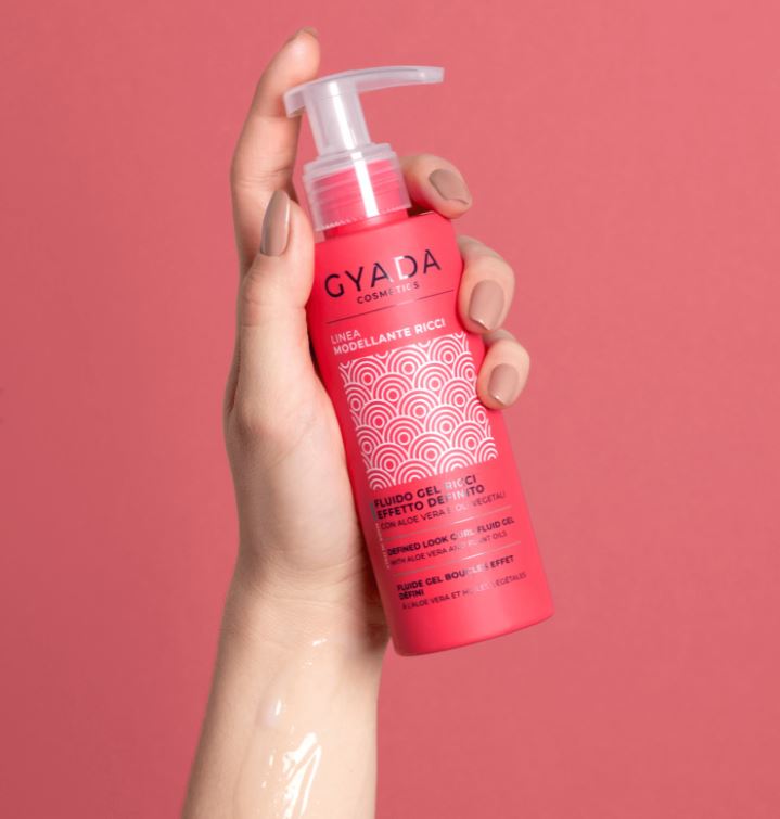 Modellierendes Locken-Gel für weiche Locken