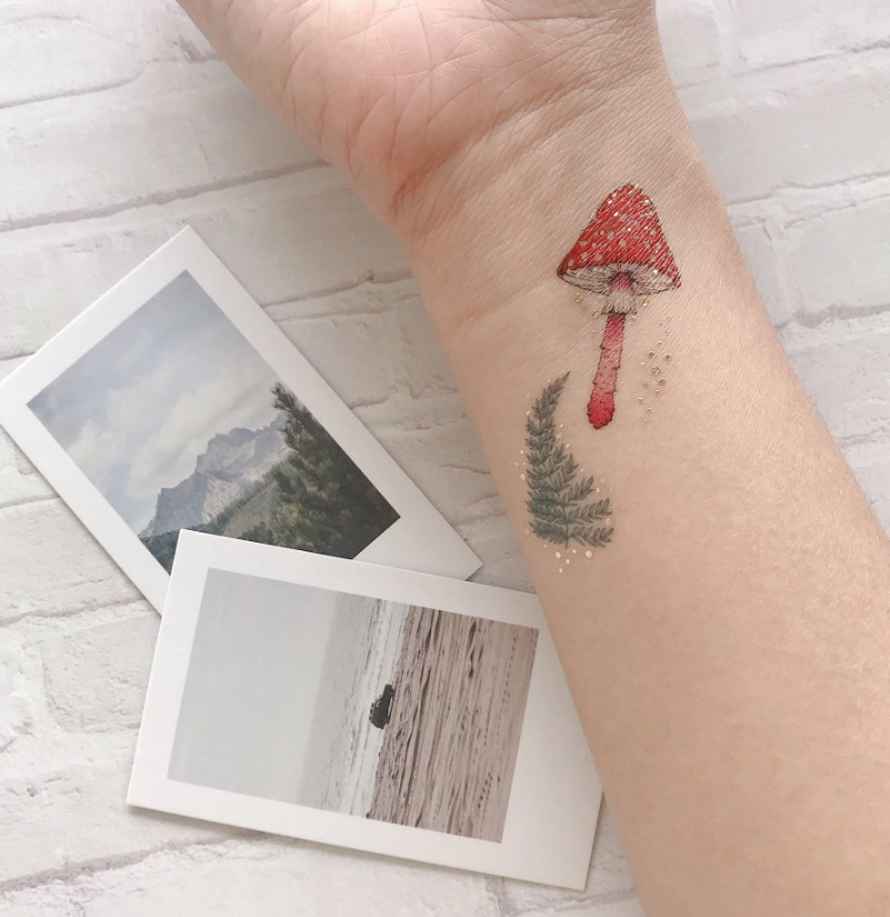 Paperself Tattoo Squirrel & Mushrooms Paperself Tattoo Squirrel & Mushrooms