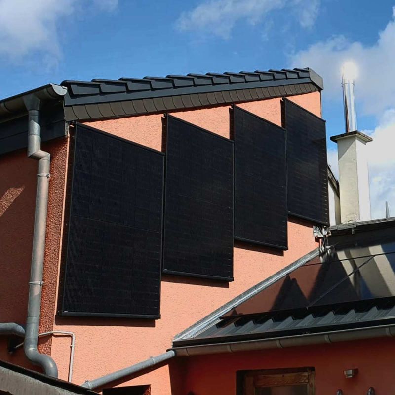 Balkonkraftwerk für Fassade