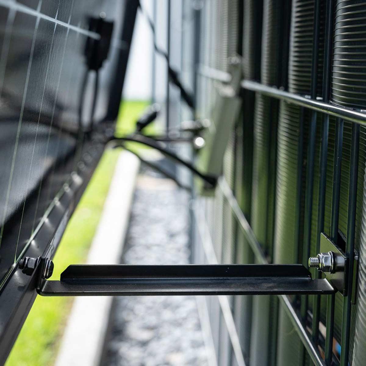 400W PV-Zaun Anlage inkl. Halterung angewinkelt