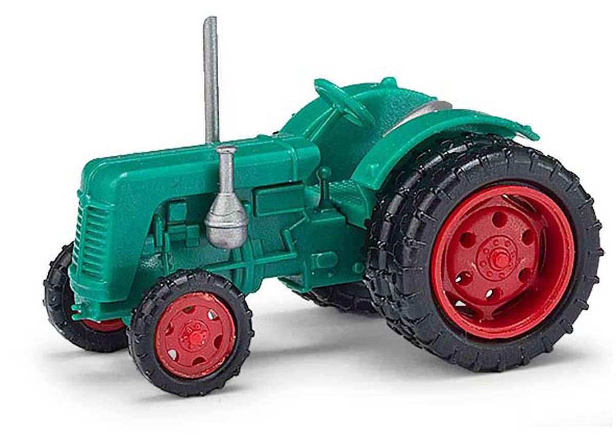 Busch 211005800 - Mehlhose Traktor Famulus, Zwillingsbereifung, grün