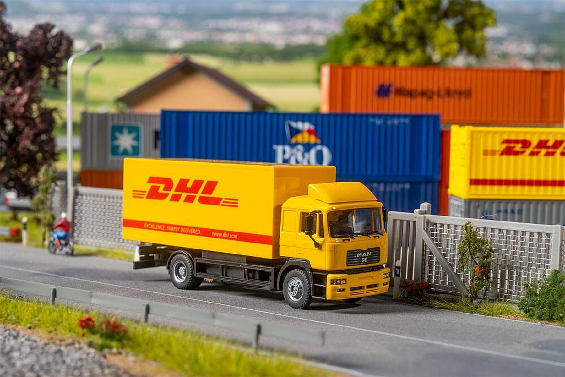 Faller 161326 - Car System Digital LKW MAN F 2000 DHL (HERPA)