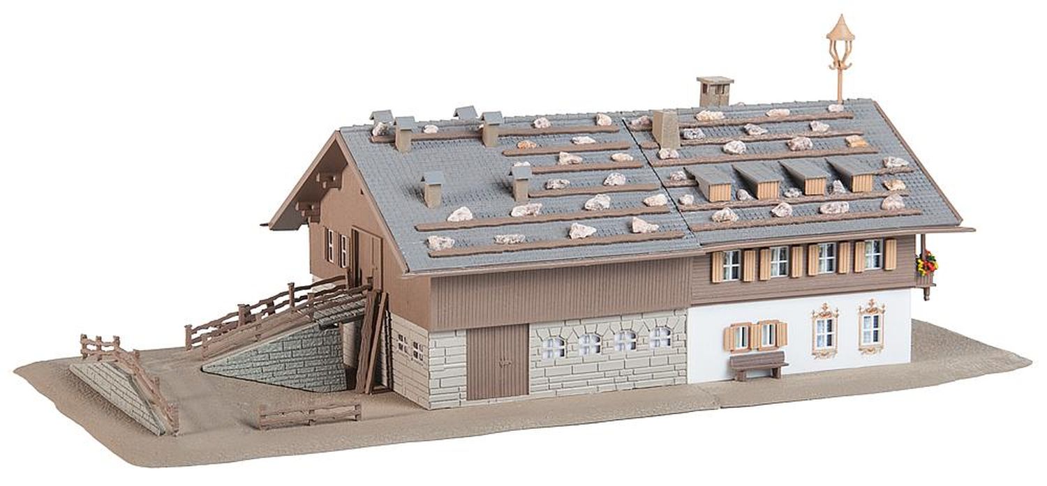 Faller 232199 - Großer Alpenhof mit Scheune