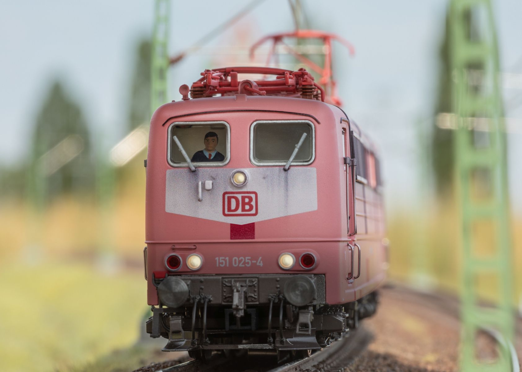 Märklin 39136 - E-Lok 151 025-4, DBAG, Ep.V, gealtert, MFX+-Sound Märklin 39136 - E-Lok 151 025-4, DBAG, Ep.V, gealtert, MFX+-Sound