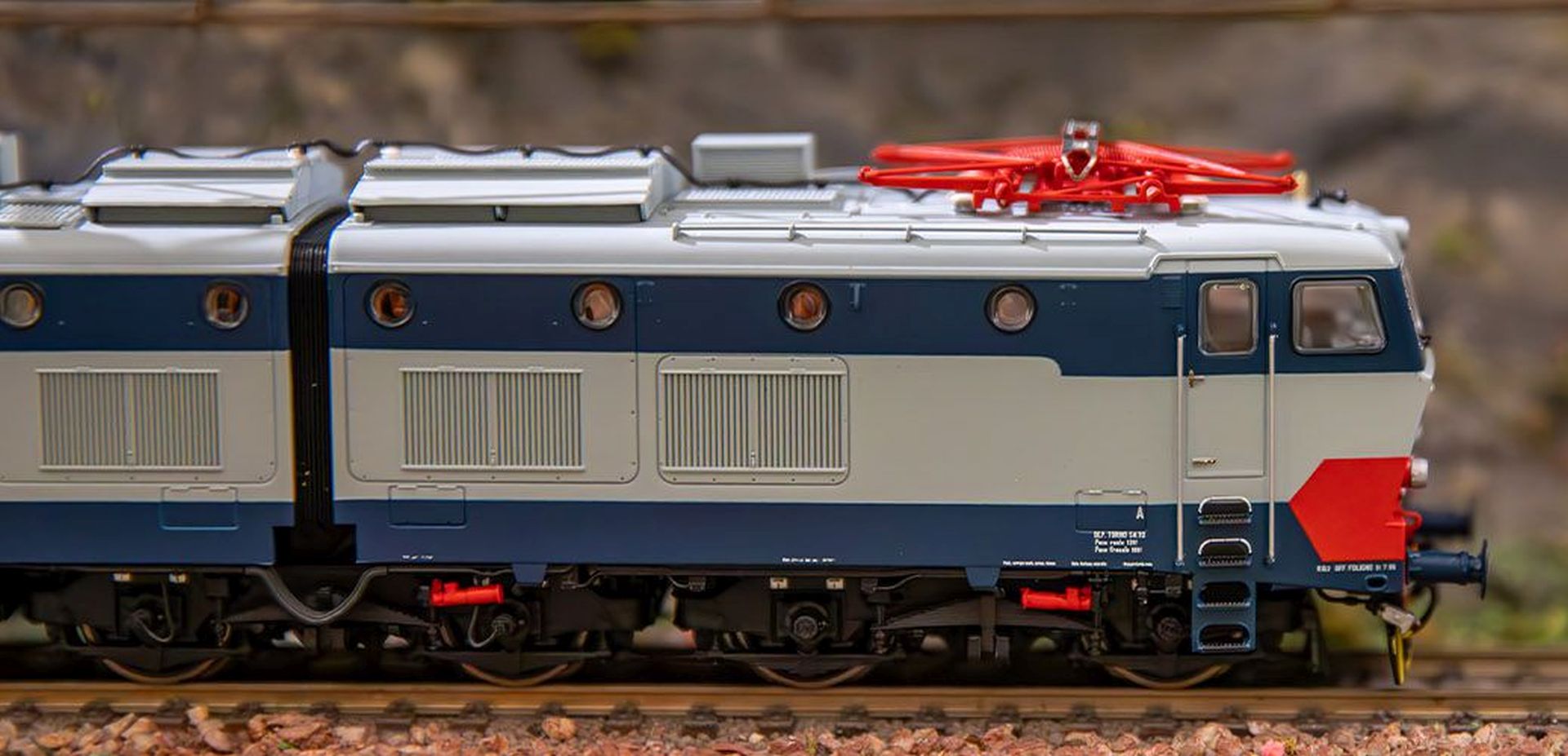Rivarossi HR2968 - E-Lok E.656,4. Serie in Original-Farbgebung, FS, Ep.V