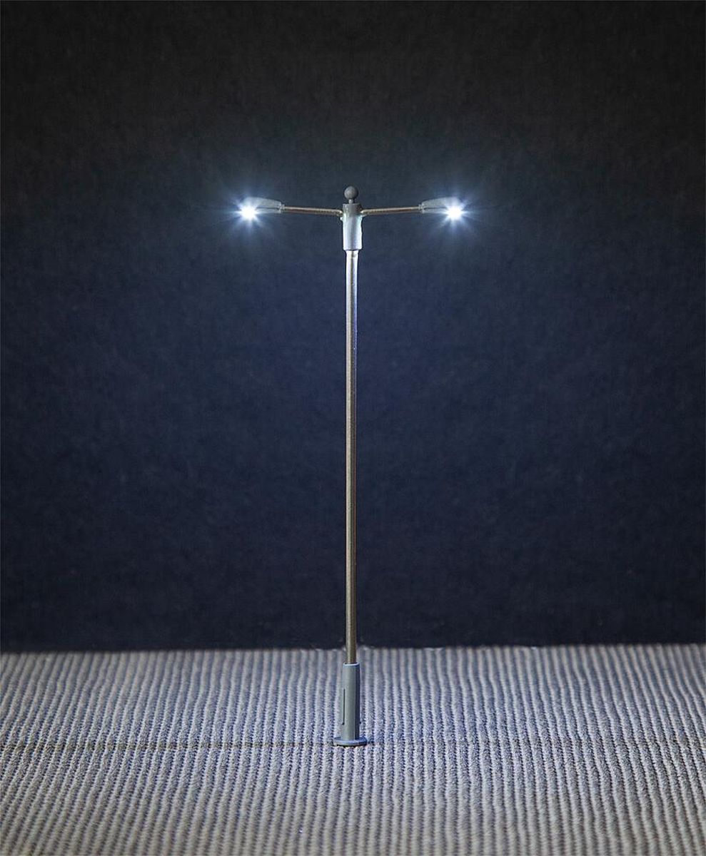Faller 180103 - LED-Straßenbeleuchtungen, Ansatzleuchten, 3 Stück