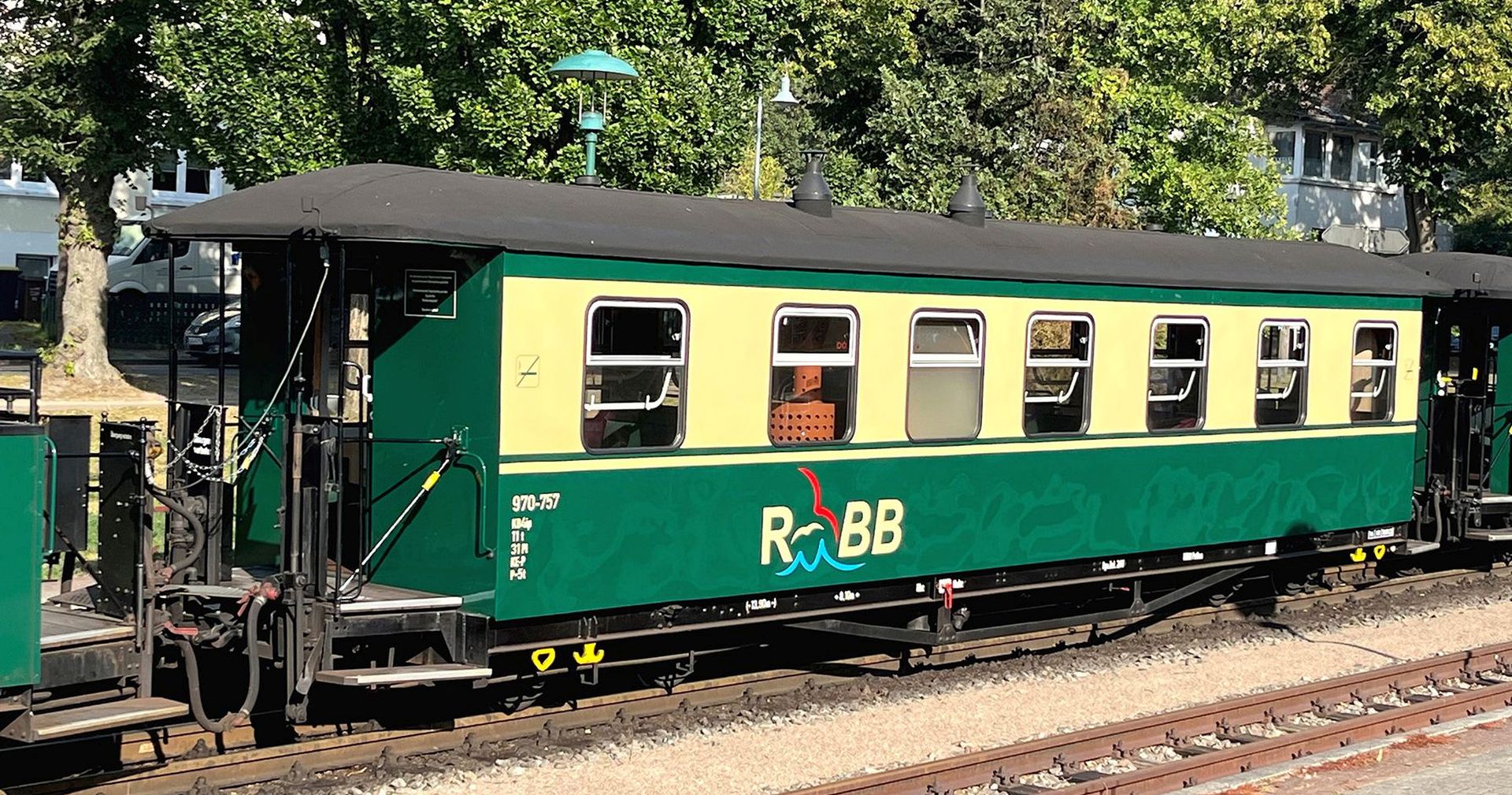 Bemo 3021858 - Personenwagen 970-781 Modernisierungswagen, RÜBB, Ep.VI