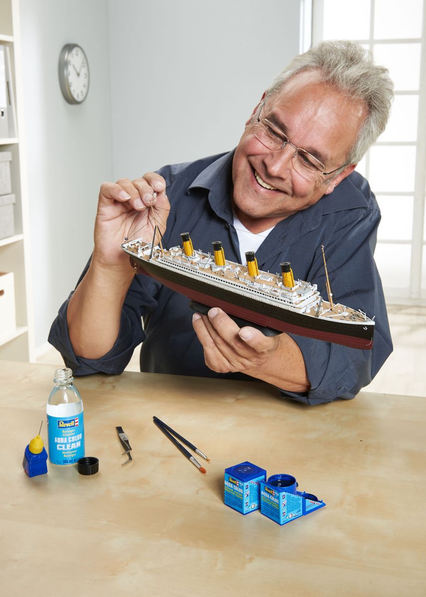 Revell 05210 - R.M.S. TITANIC