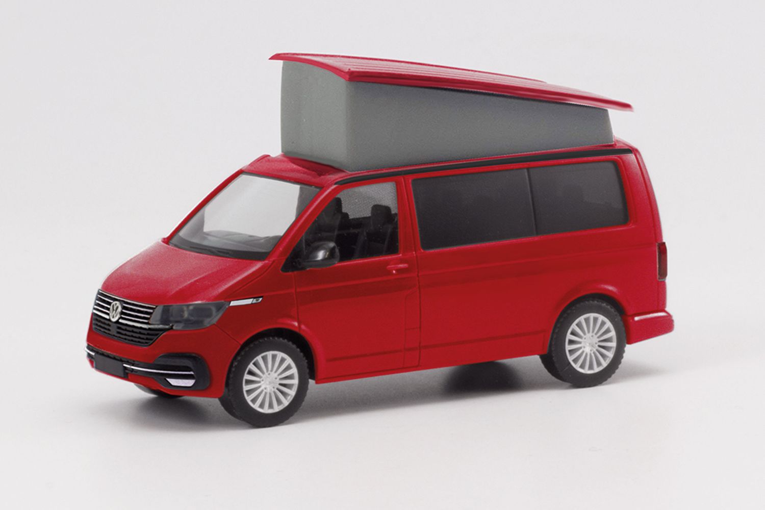 Herpa 096805 - VW T 6.1 California, kirschrot