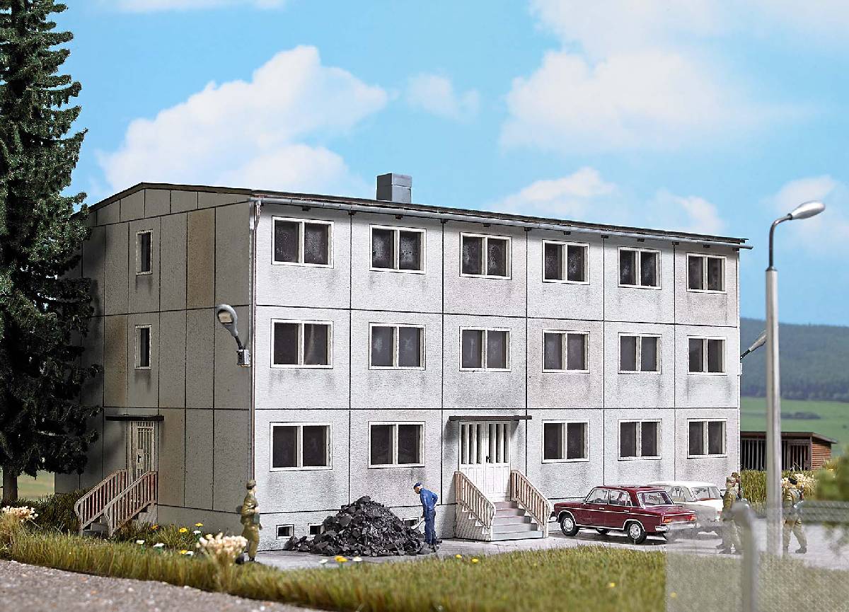 Busch 9607 - Kaserne, NVA