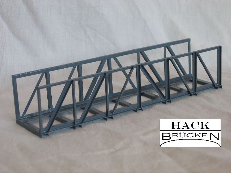 Hack 30100 - VT17 - Vorflutbrücke 17cm, 1-gleisig, grau