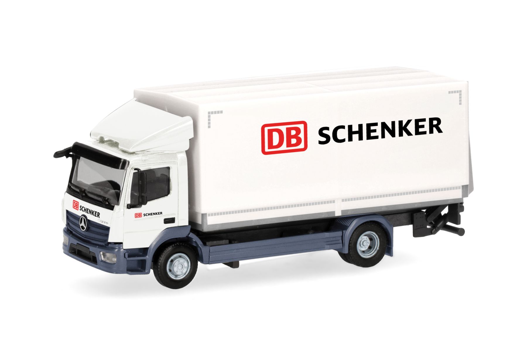 Herpa 318761 - Mercedes-Benz Atego 13 Planen-LKW mit Ladebordwand "DB Schenker"