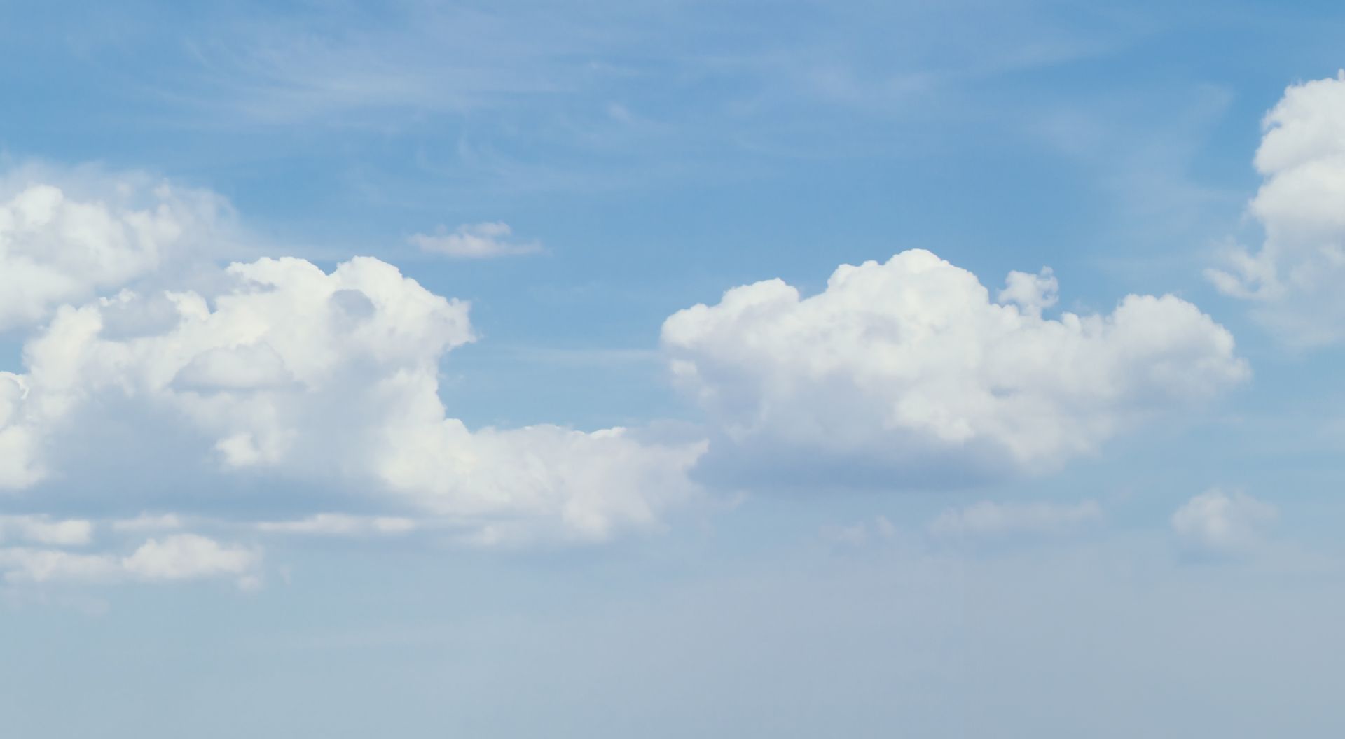 elriwa M4-H55-E - Hintergrundplatte aus PVC-Hartschaum 'Himmel mit Wolken', Höhe 55 cm, Bild E