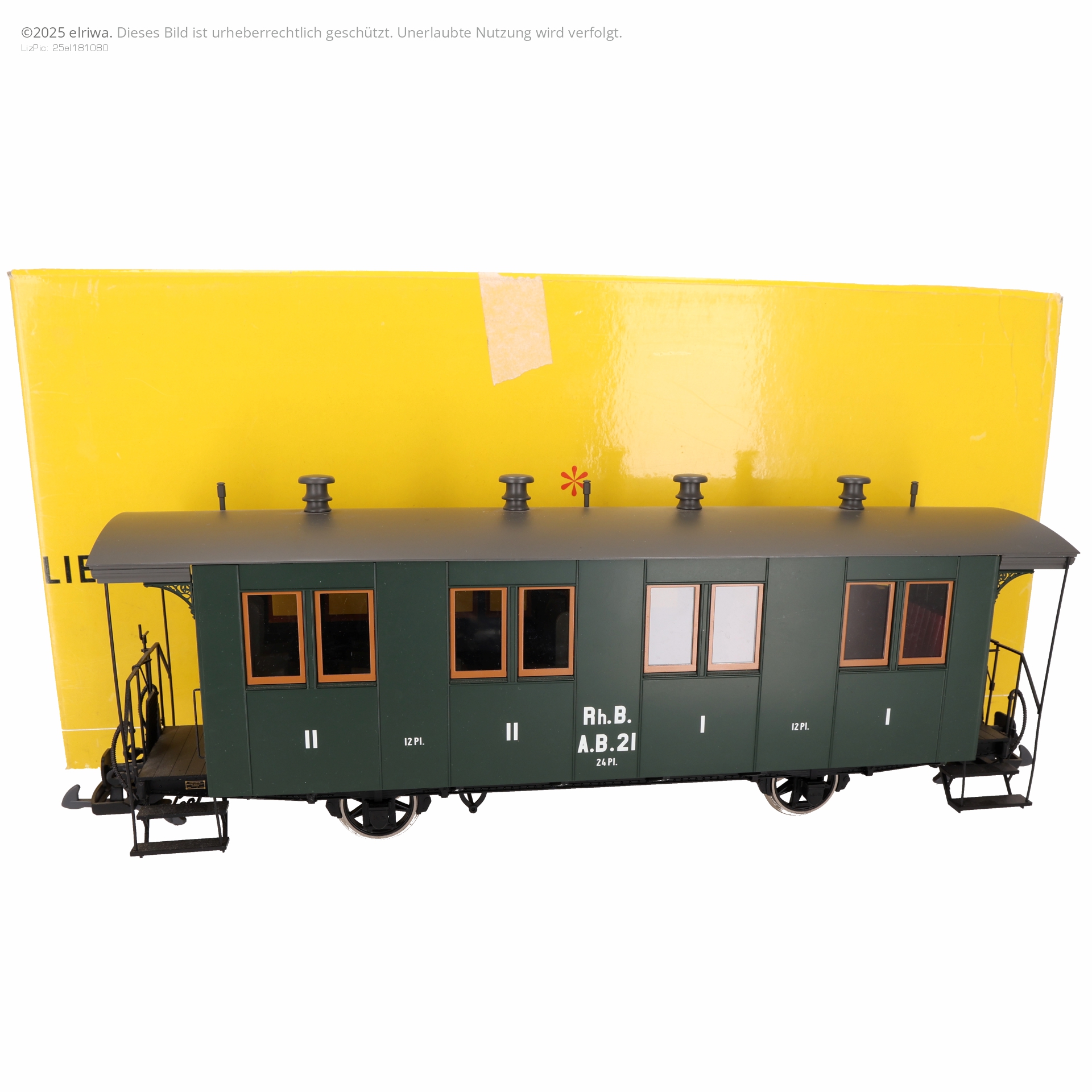 Brawa 15002-G - Personenwagen 3. Klasse C.207, RhB, beleuchtet
