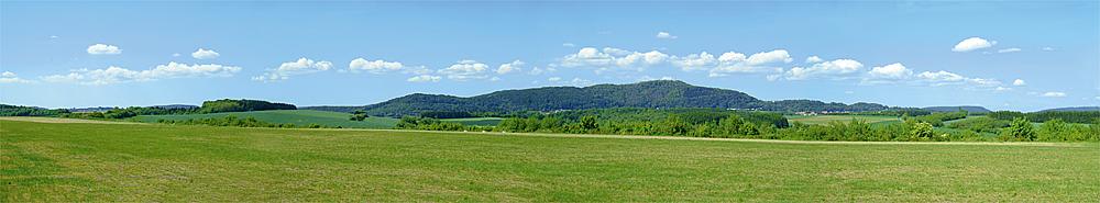 Faller 180505 - Modellhintergrund 'Sommer im Mittelgebirge', 2700 x 500 mm Faller 180505 - Modellhintergrund 'Sommer im Mittelgebirge', 2700 x 500 mm