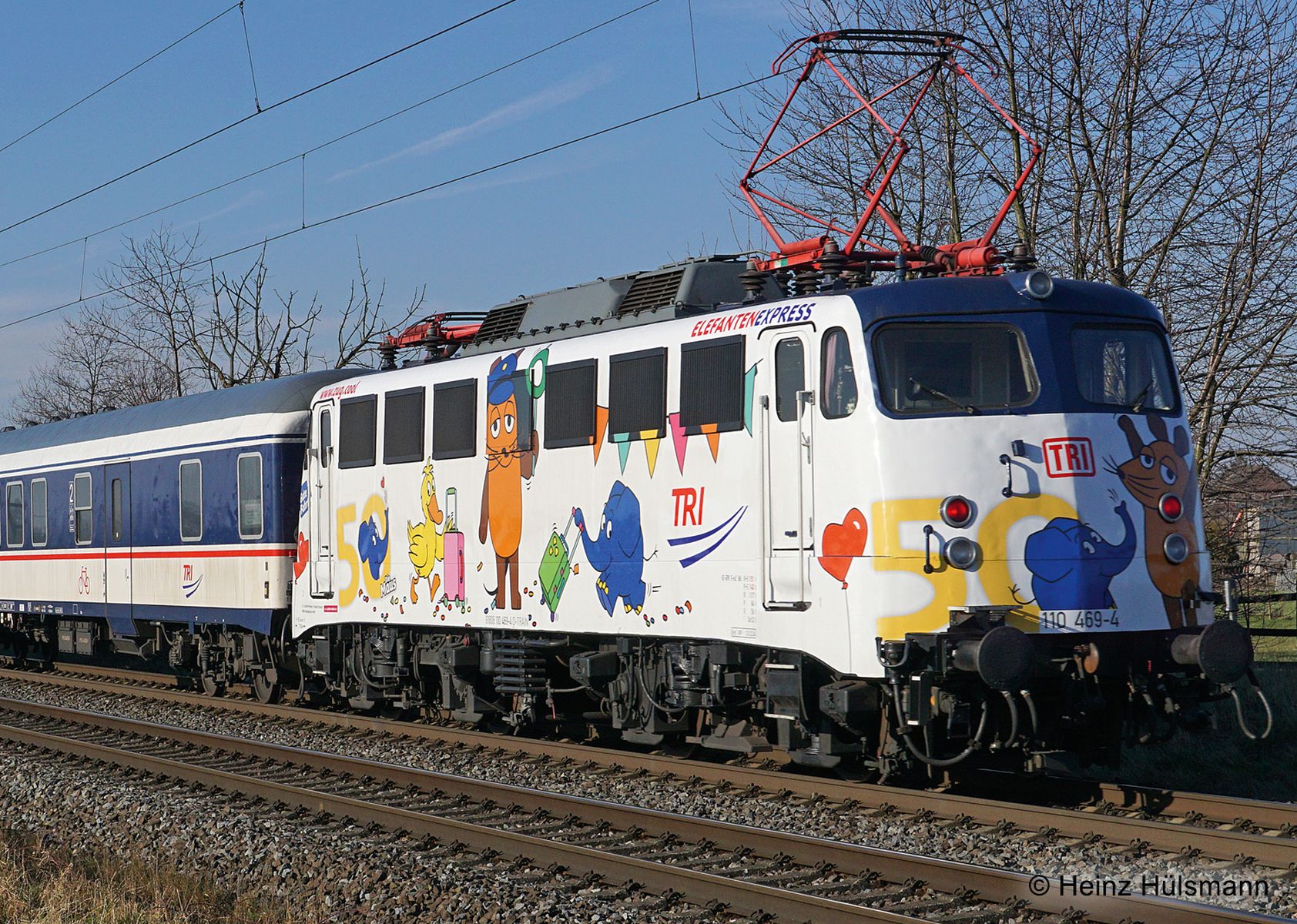 Trix 22611 - E-Lok 110 469-4 Elefantenexpress, TRI, Ep.VI, DC-MFX-Sound Trix 22611 - E-Lok 110 469-4 Elefantenexpress, TRI, Ep.VI, DC-MFX-Sound