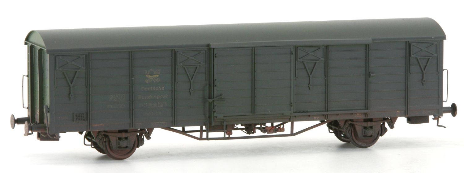 Exact-Train EX22025 - Gedeckter Güterwagen Gbs Post, DB, Ep.IV, verschmutzt