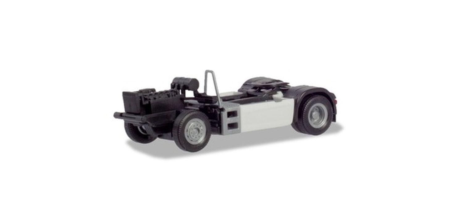 Herpa 085090 - MAN TGS / TGX Euro 6c Fahrgestell Zugmaschine mit Chassisverkleidung Inhalt: 2 Stück