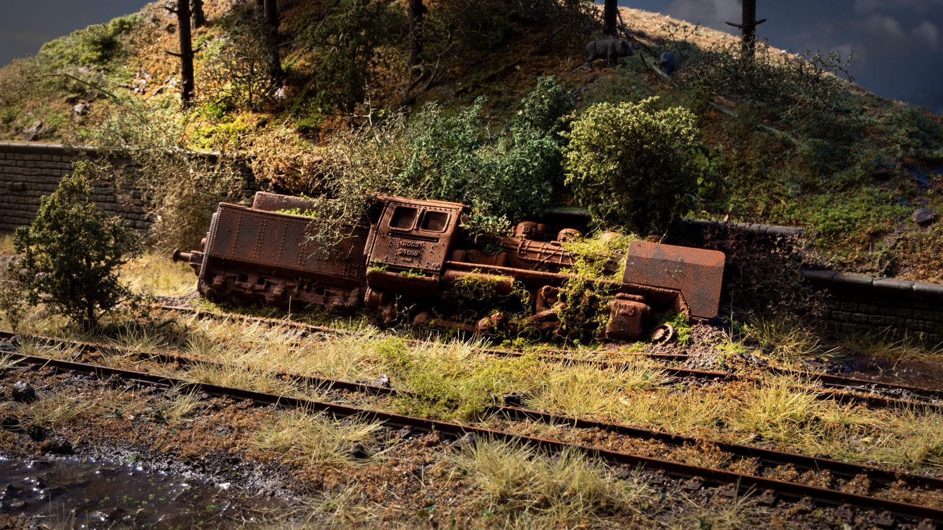 Noch 60763 - Vergessener Ort 'Lokomotive', 24 x 10,1 x 5,2 cm
