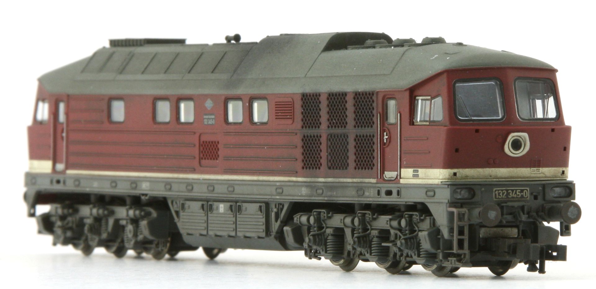 Saxonia 120044 - Diesellok 132 345-0, DR, Ep.IV, gealtert