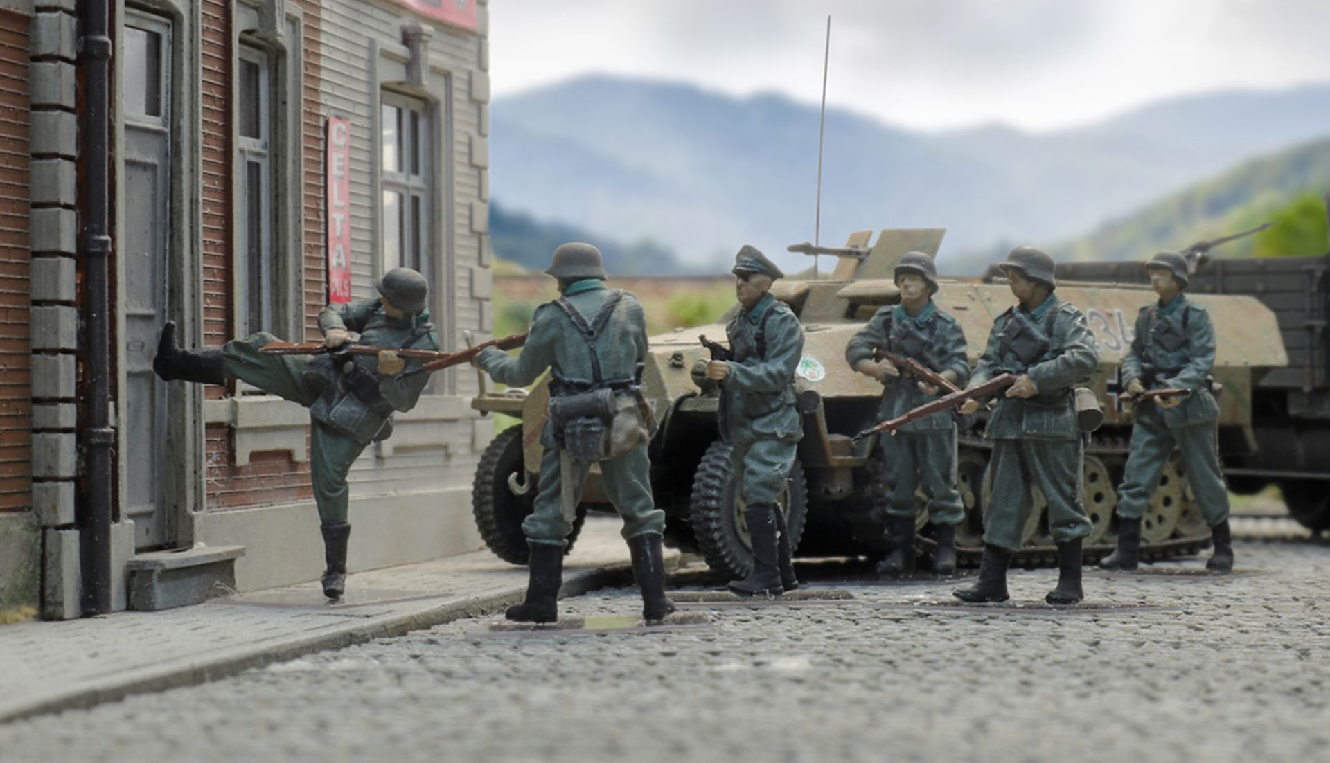 Artitec 5870061 - Wehrmacht-Infanterie durchbricht Tür (6x)