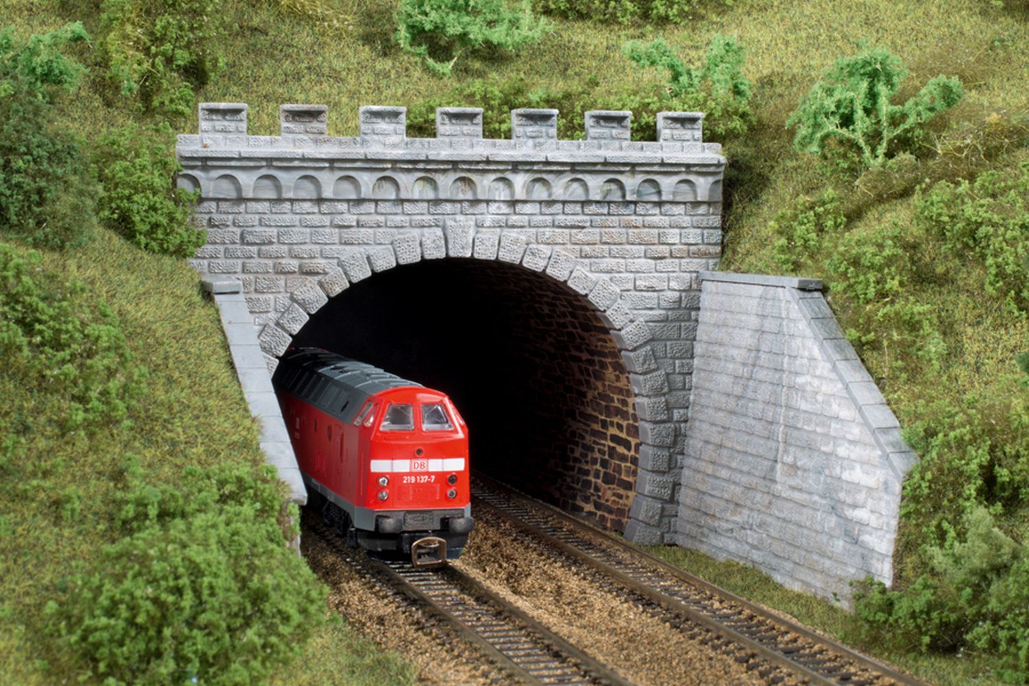 Auhagen 13277 - 2 Tunnelportale zweigl.TT