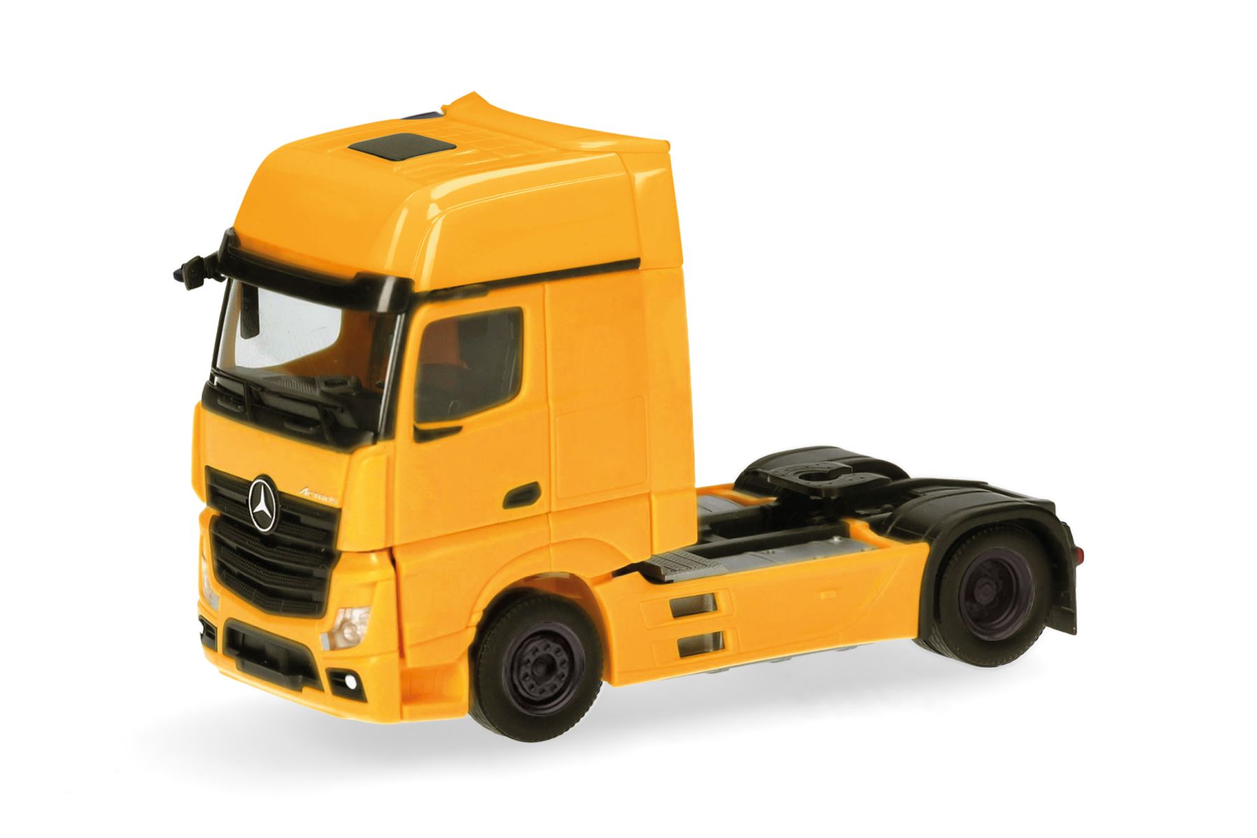 Herpa 317948-002 - Mercedes-Benz Actros L 18 Gigaspace Zugmaschine 2achs, ginstergelb