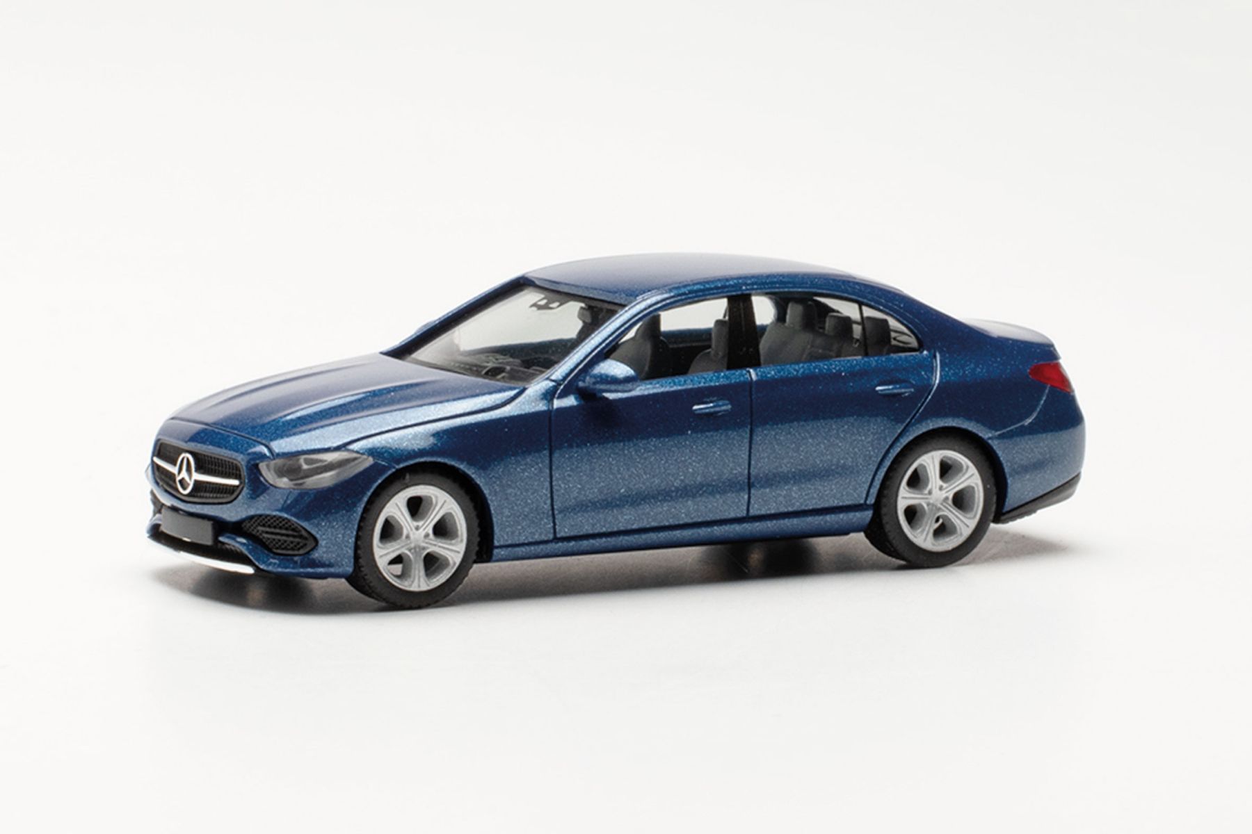 Herpa 430913-002 - Mercedes-Benz C-Klasse Limousine, spektralblau metallic