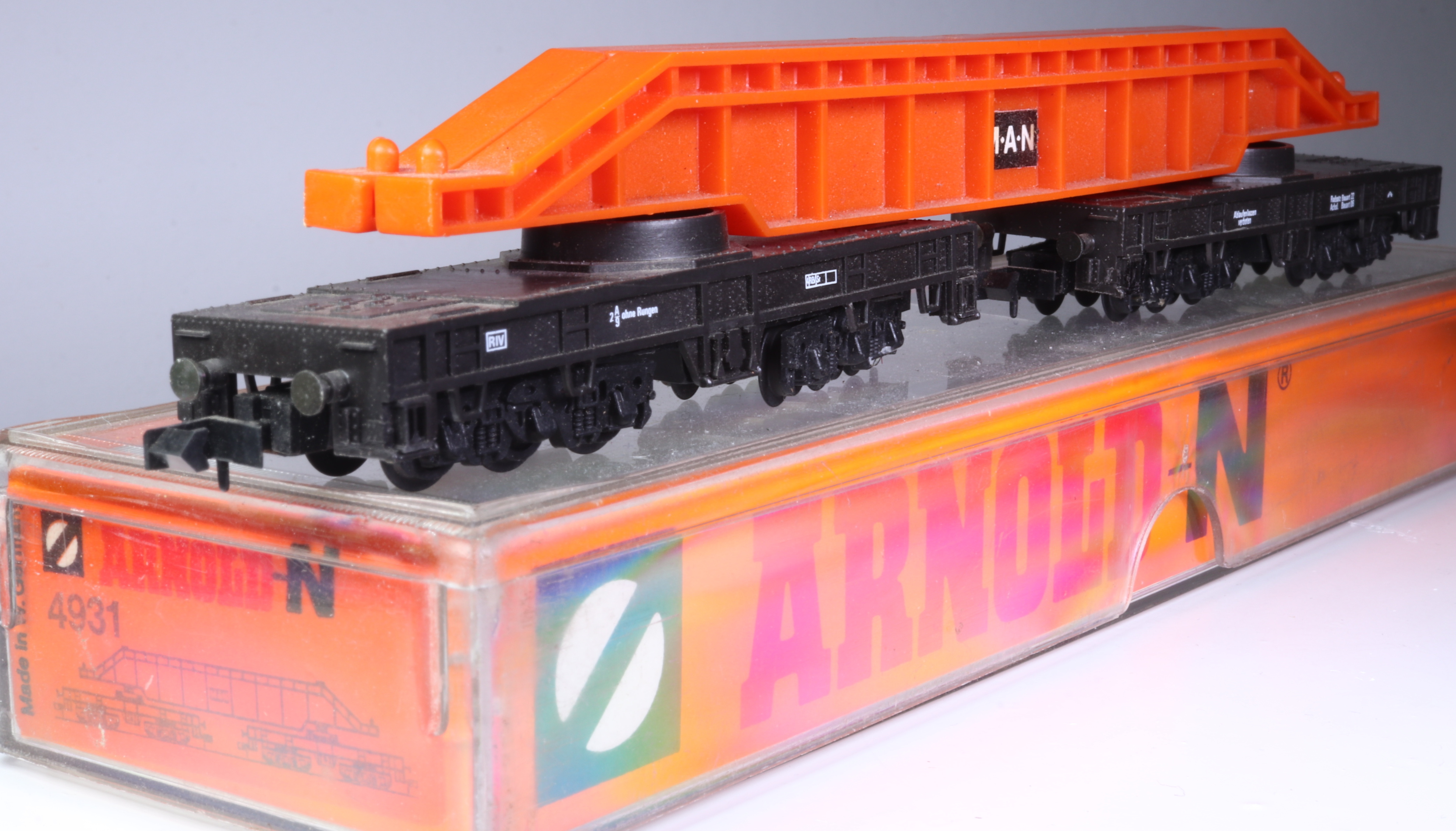 Arnold 4931-G - Schwerlastwagen mit 2 Brückenträgern