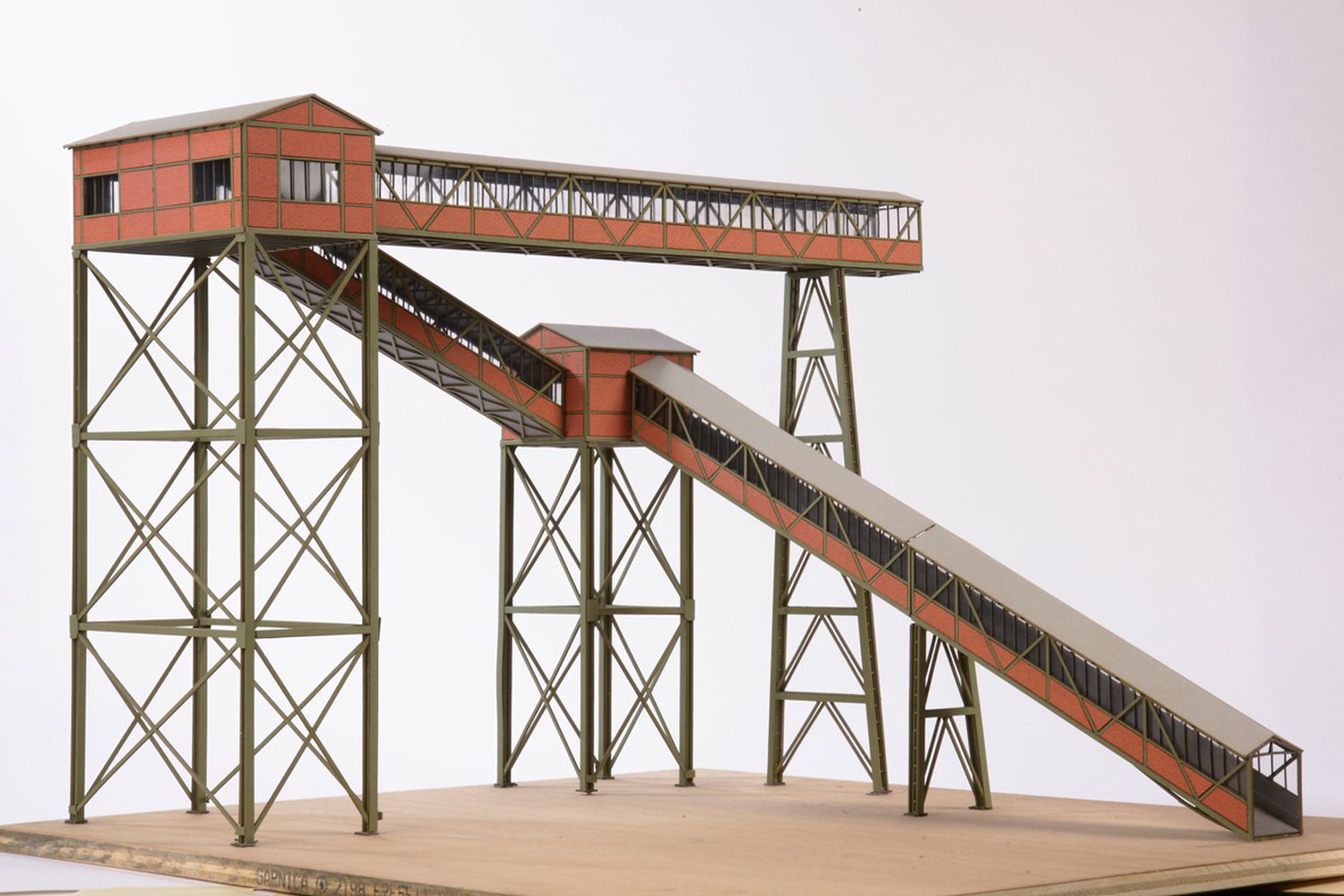 Joswood 17031 - Bandbrücke schräg, 160 x 30 mm
