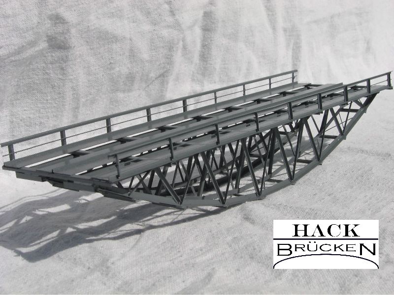 Hack 43150 - BZ18-2 - Fischbauchbrücke 18cm, 2-gleisig, grau