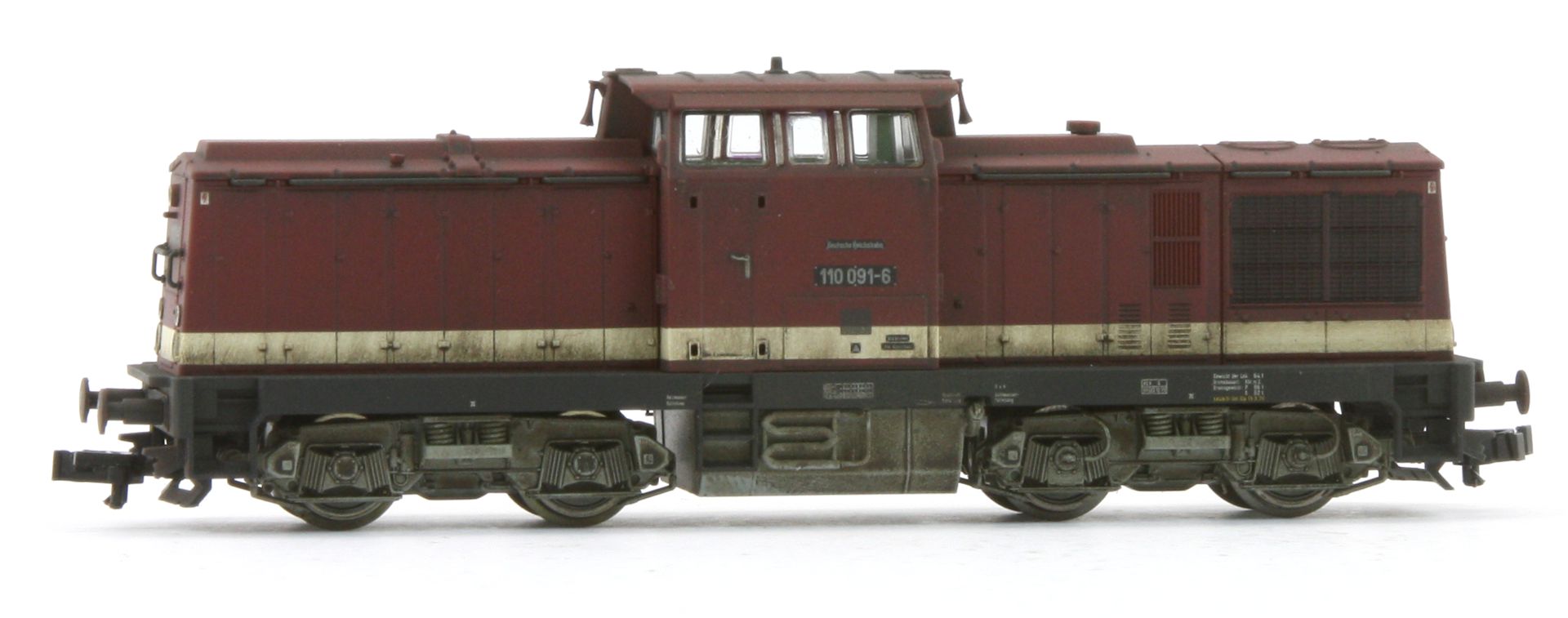 Saxonia 120100 - Diesellok 110 091-6, DR, Ep.IV, gealtert