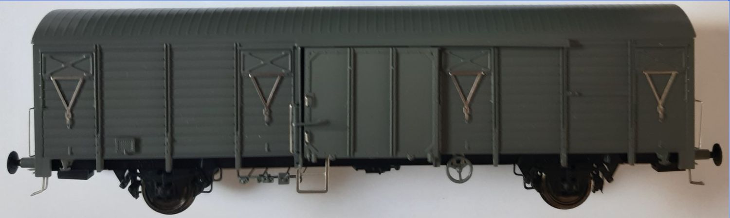 Exact-Train EX23030 - 2er Set gedeckte Güterwagen Gbs, PKP, Ep.IV