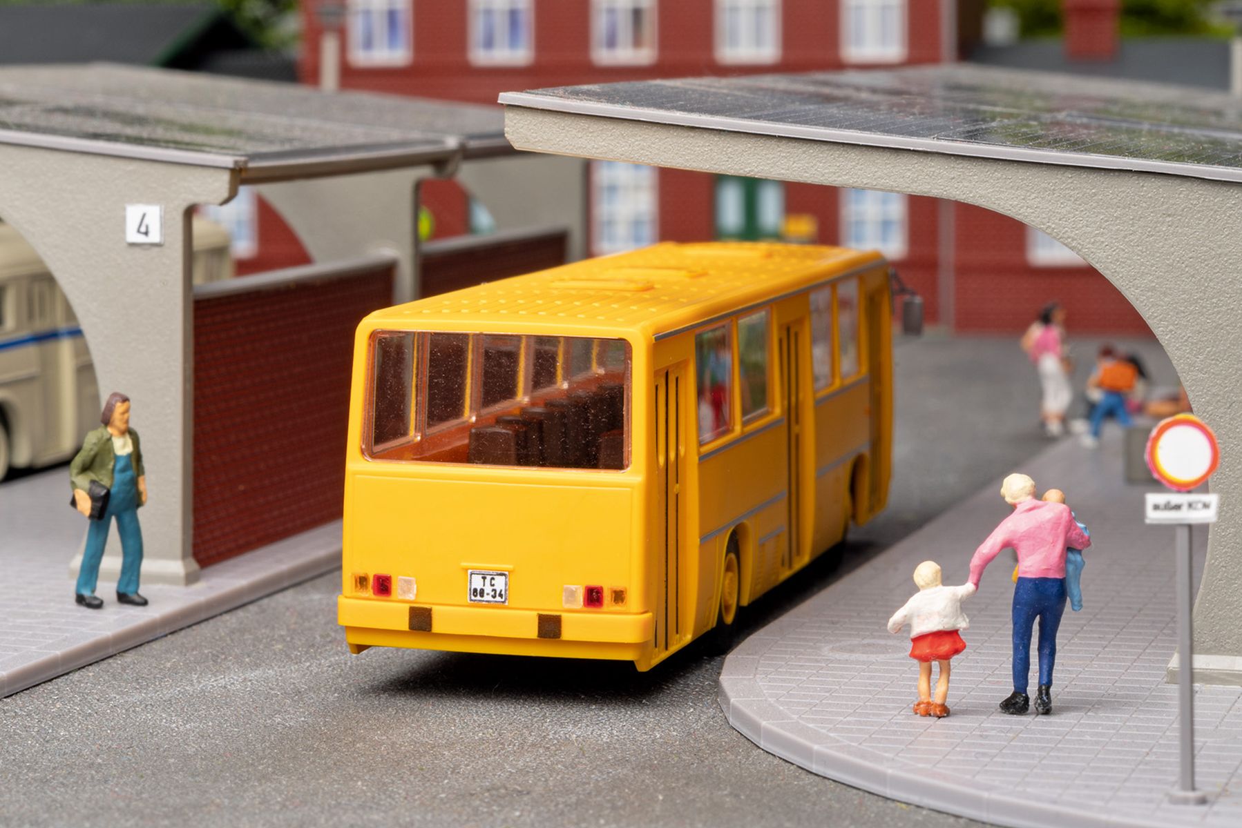 mini-car 66055 - Ikarus 260 Stadtomnibus, bedruckter Bausatz