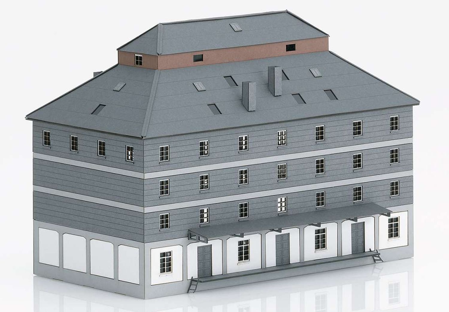 Märklin 89705 - Bausatz 'Raiffeisen Lagerhaus mit Markt'