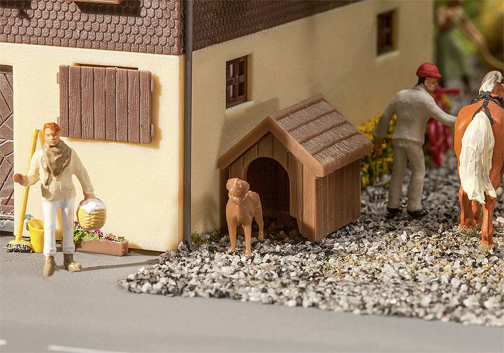 Faller 180939 - Hundehütte mit Hund Faller 180939 - Hundehütte mit Hund