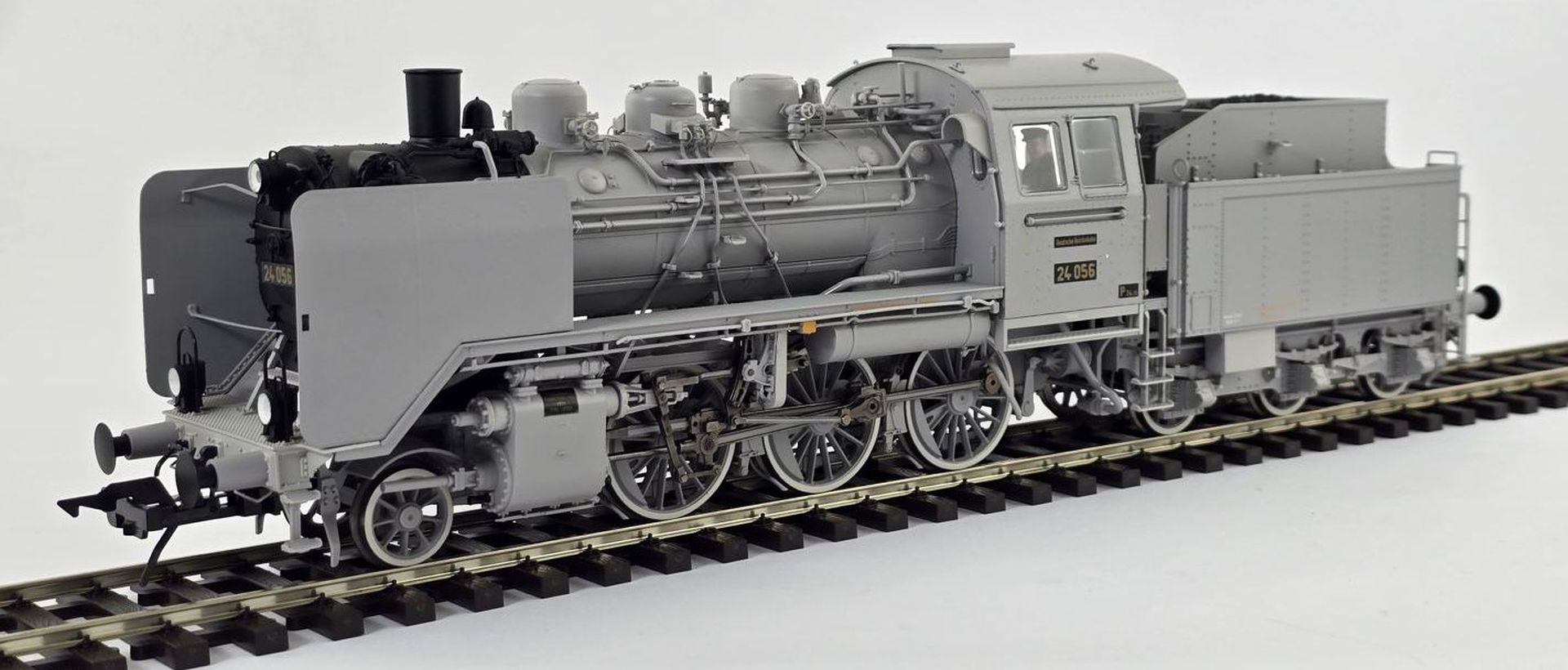 Lenz 40240-06 - Dampflok 24 056 mit Tender 3T16, Fotoanstrich, DRG, Ep.II