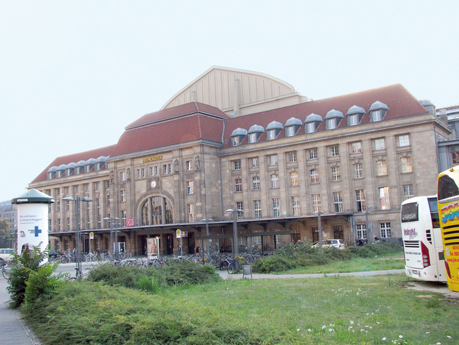 Joswood 19024 - Bahnhof Leipzig Seitenhalle Joswood 19024 - Bahnhof Leipzig Seitenhalle
