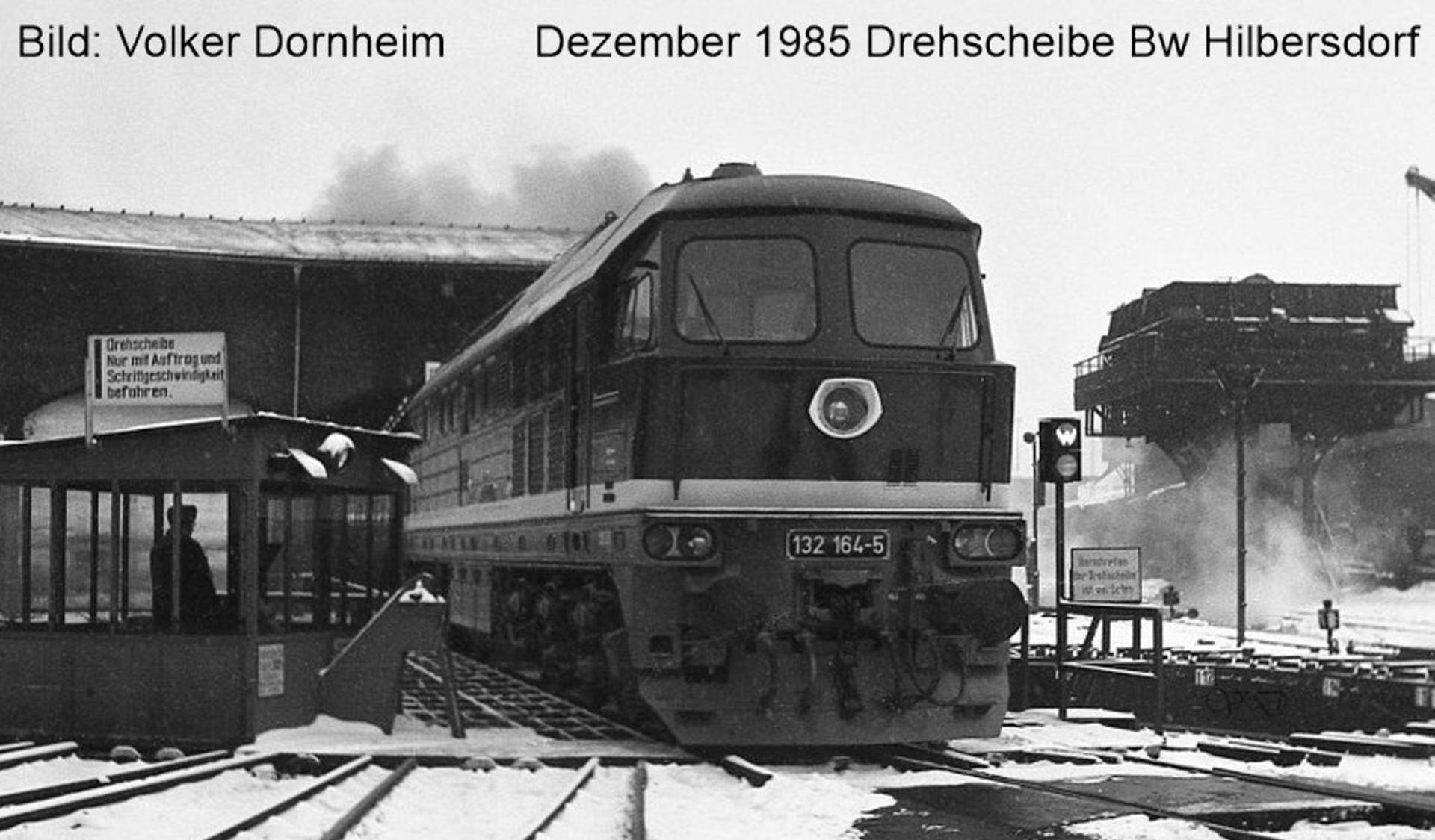 Piko 71334-ZHK-SA - Diesellok 132 164-5, DR, Ep.IV, DC-Zimo-Henningsound, elektr. Kupplungen, starke Alterung