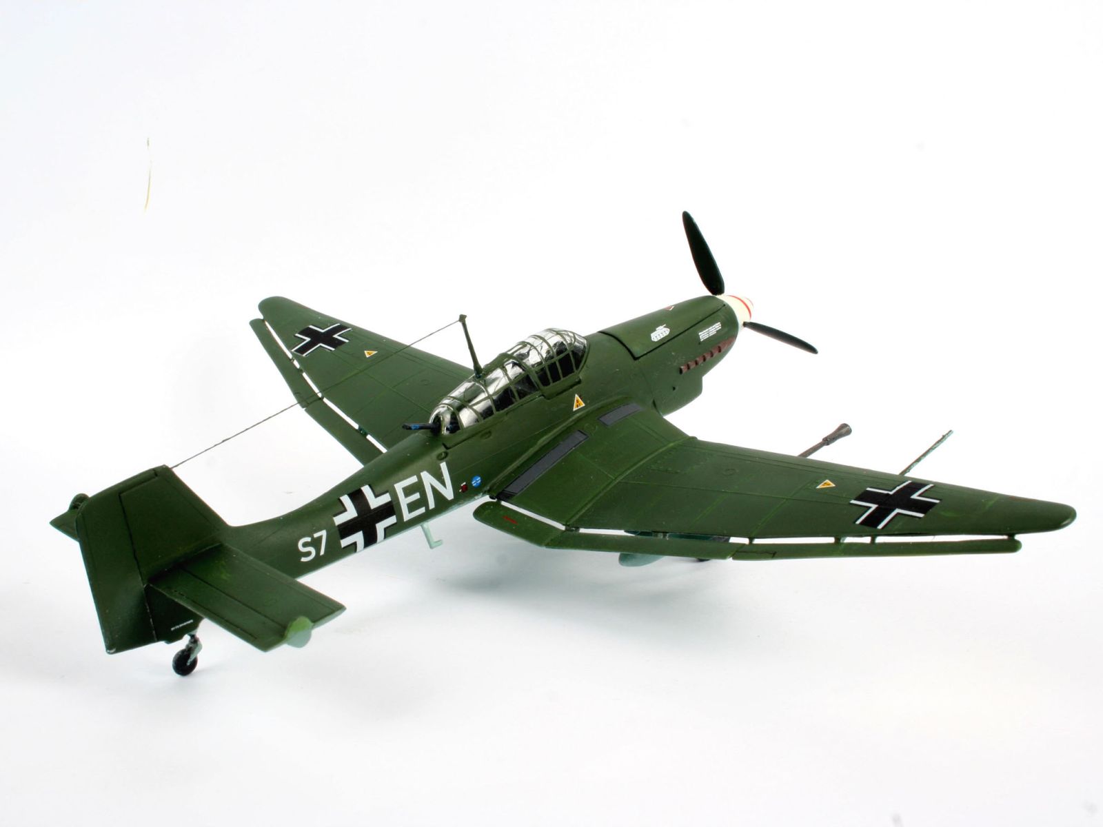 Revell 04692 - Junkers Ju 87 G/D Tank Buster Revell 04692 - Junkers Ju 87 G/D Tank Buster