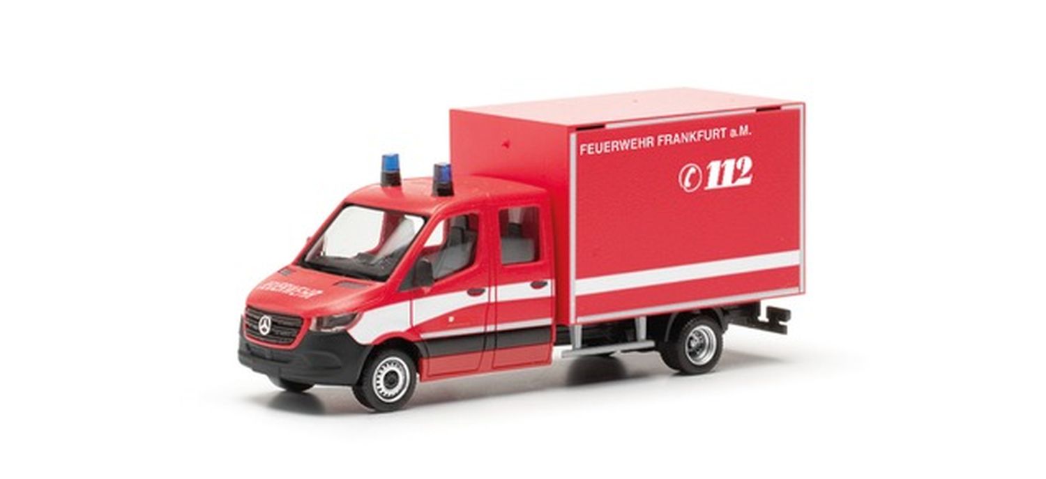 Herpa 097789 - MB Sprinter '18 Doppelkabine Koffer 'Feuerwehr Frankfurt am Main'