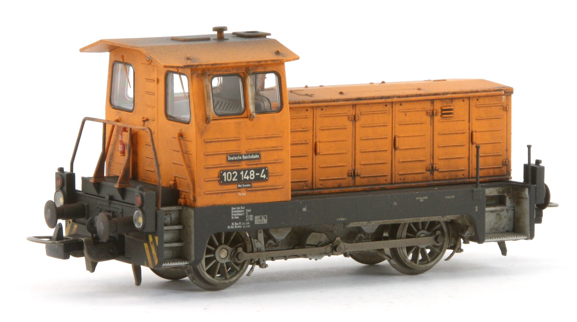 Saxonia 87046 - Diesellok 102 146-4, DR, Ep.IV, gealtert