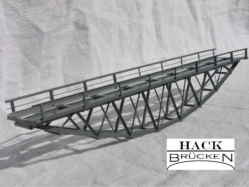 Hack 43100 - BZ18 - Fischbauchbrücke 18cm, 1-gleisig, grau