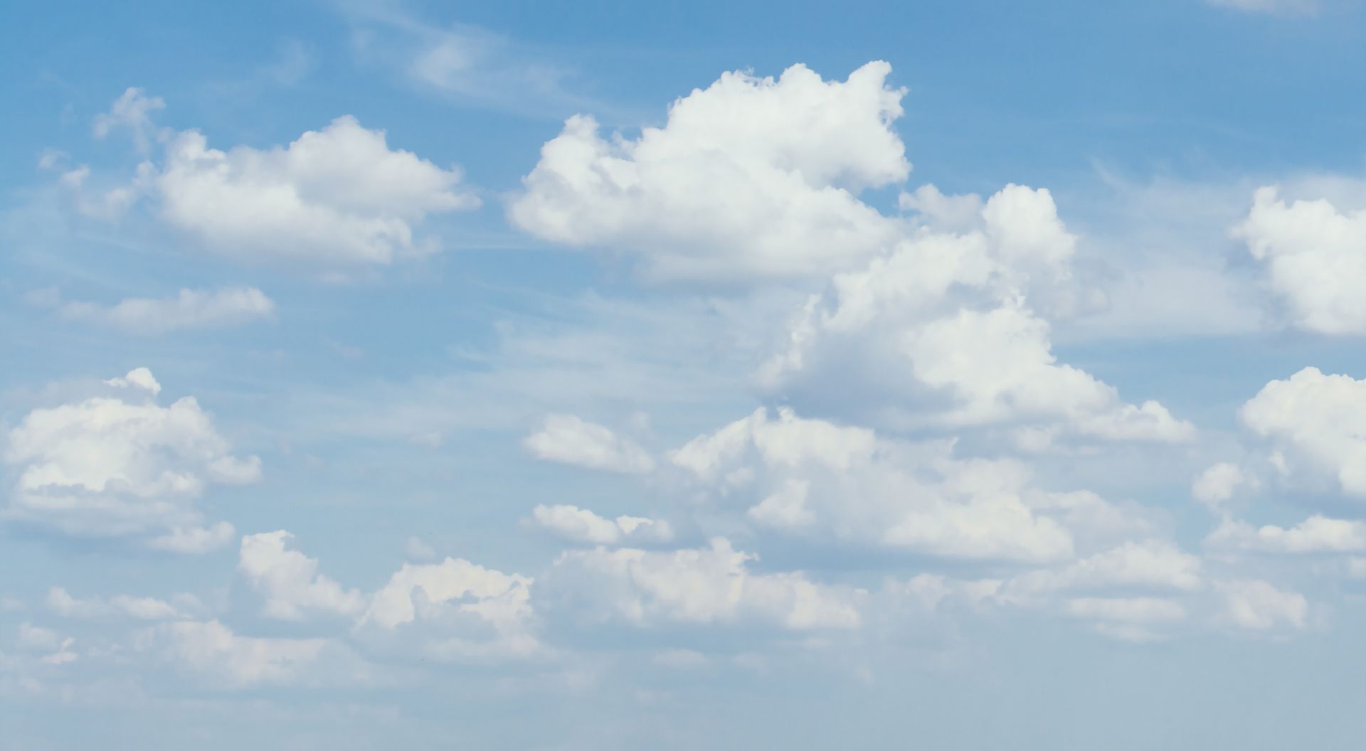 elriwa M4-H55-D - Hintergrundplatte aus PVC-Hartschaum 'Himmel mit Wolken', Höhe 55 cm, Bild D