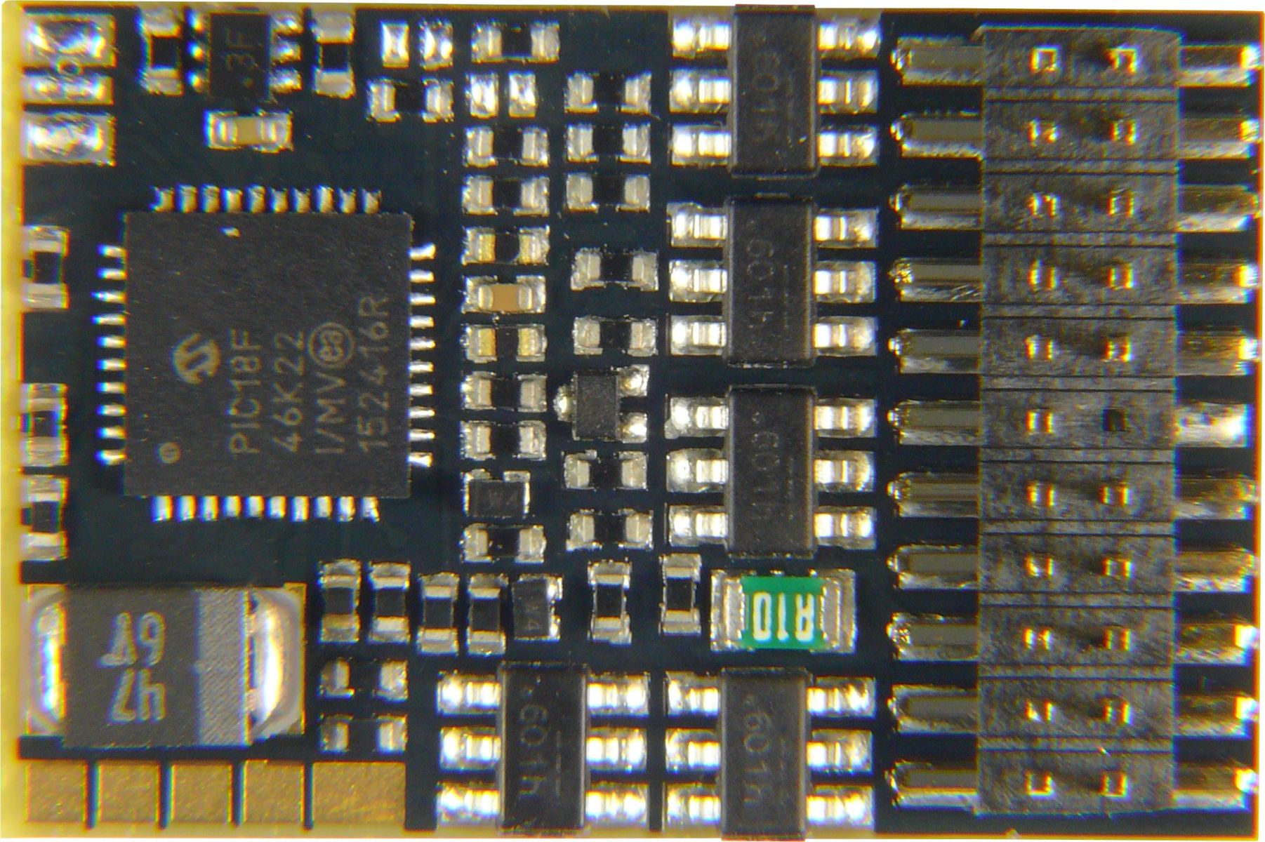 Zimo MX637P22 - Decoder 22 x 15 x 3,5 mm, 1,2 A, PluX 22