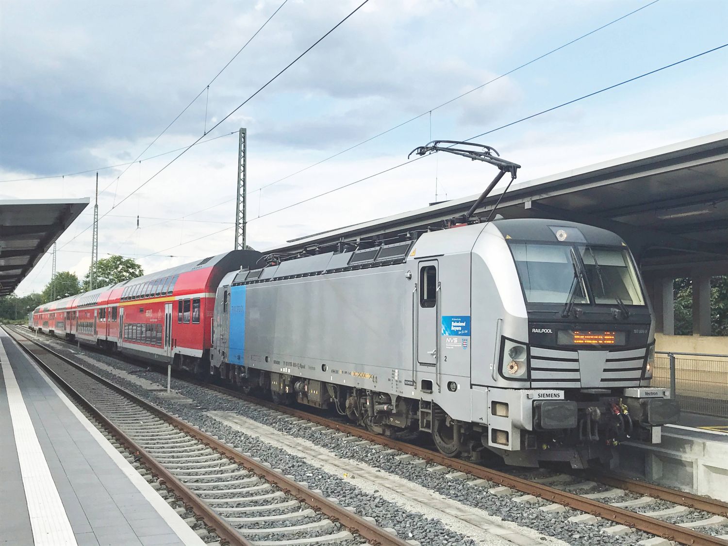 Piko 58215 - Zugset 'Franken-Thüringen-Express', DBAG, Ep.VI, AC-Digital