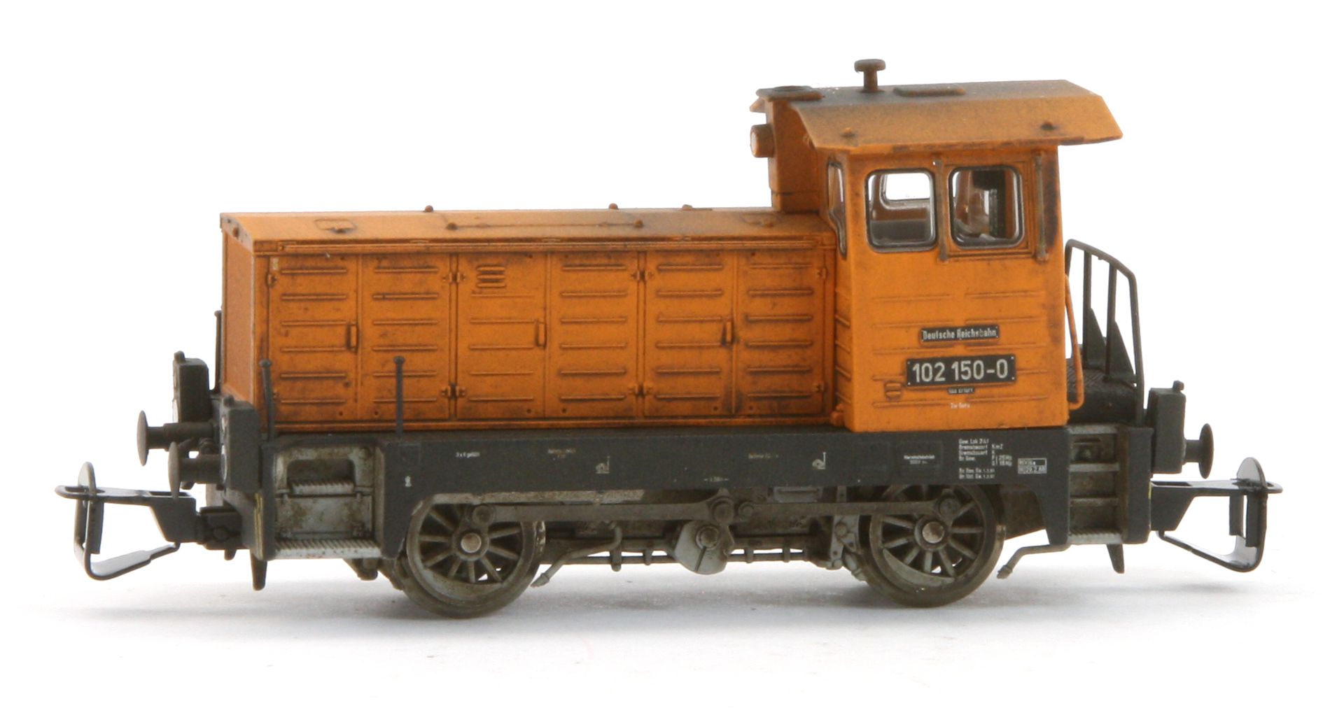 Saxonia 120023 - Diesellok 102 150-0, DR, Ep.IV, gealtert