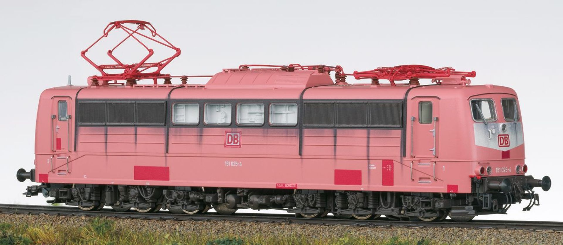 Märklin 39136 - E-Lok 151 025-4, DBAG, Ep.V, gealtert, MFX+-Sound Märklin 39136 - E-Lok 151 025-4, DBAG, Ep.V, gealtert, MFX+-Sound